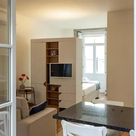 Bright With Terrace Apartment Porto