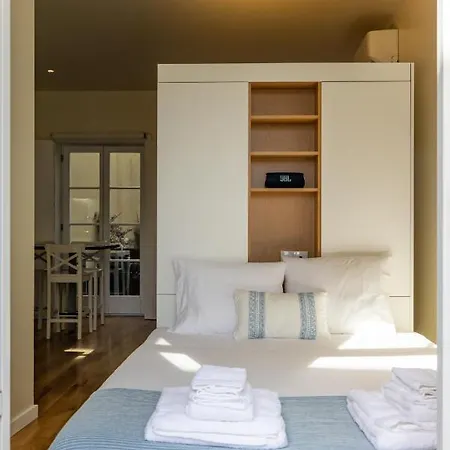 Bright With Terrace Apartamento